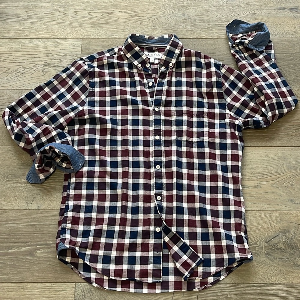 Men’s Express Soft Wash Plaid 💯 Cotton Button-Down Shirt-Medium
